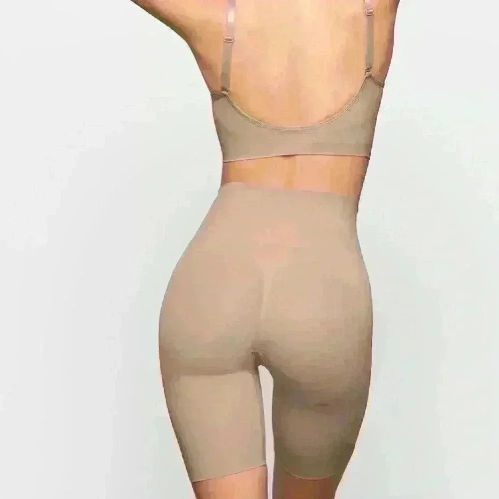 NWT‎ Skims Butt Lifting Shorts Seamless Sculpt Sculpting Shapewear $60